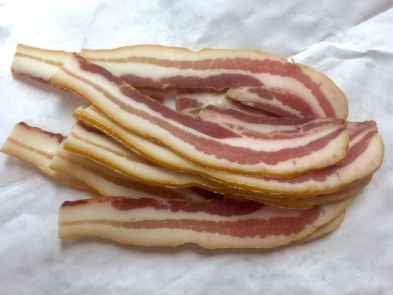 BLAIR HOUSE FARM - TRADITIONAL OLD STYLE - DRY CURED - RIND ON - STREAKY RASHERS x 0.200g