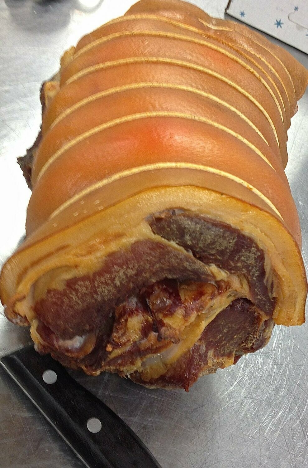BLAIR HOUSE FARM - TRADITIONAL OLD STYLE - GAMMON CURED - RIND ON - COLLAR BACON JOINT - COLD SMOKED with BEECH WOOD x 0.650g