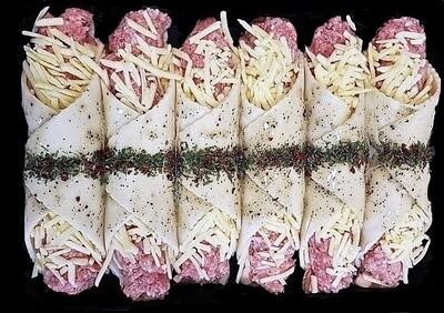 Walker&#39;s Gourmet Sausage Meat with Blair House Farm Streaky Bacon Cheese Wraps - 750g - Tray Pack