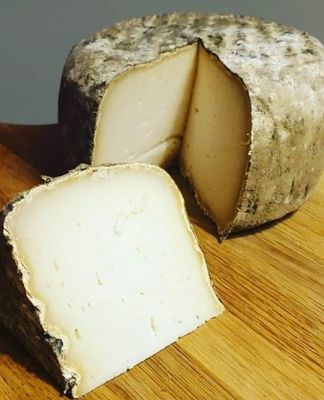 Olmeda Origenes Artisan Cured Cheese
