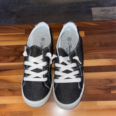slip on sneaker