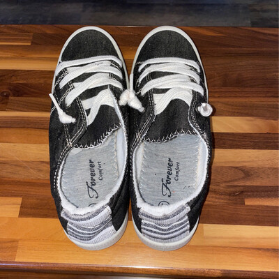 slip on sneaker