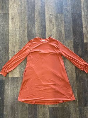 long-sleeved mid dress