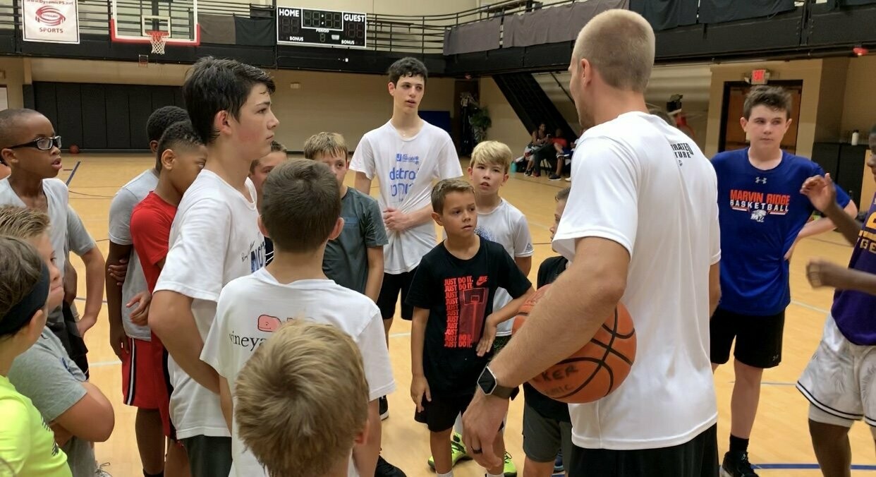 Boys’ Winter Basketball League -- 5th/6th Grade Boys’ Winter Basketball League -- 5th/6th Grade