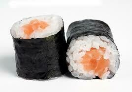 HOSOMAKI DE SALMÓN (8 PIEZAS)