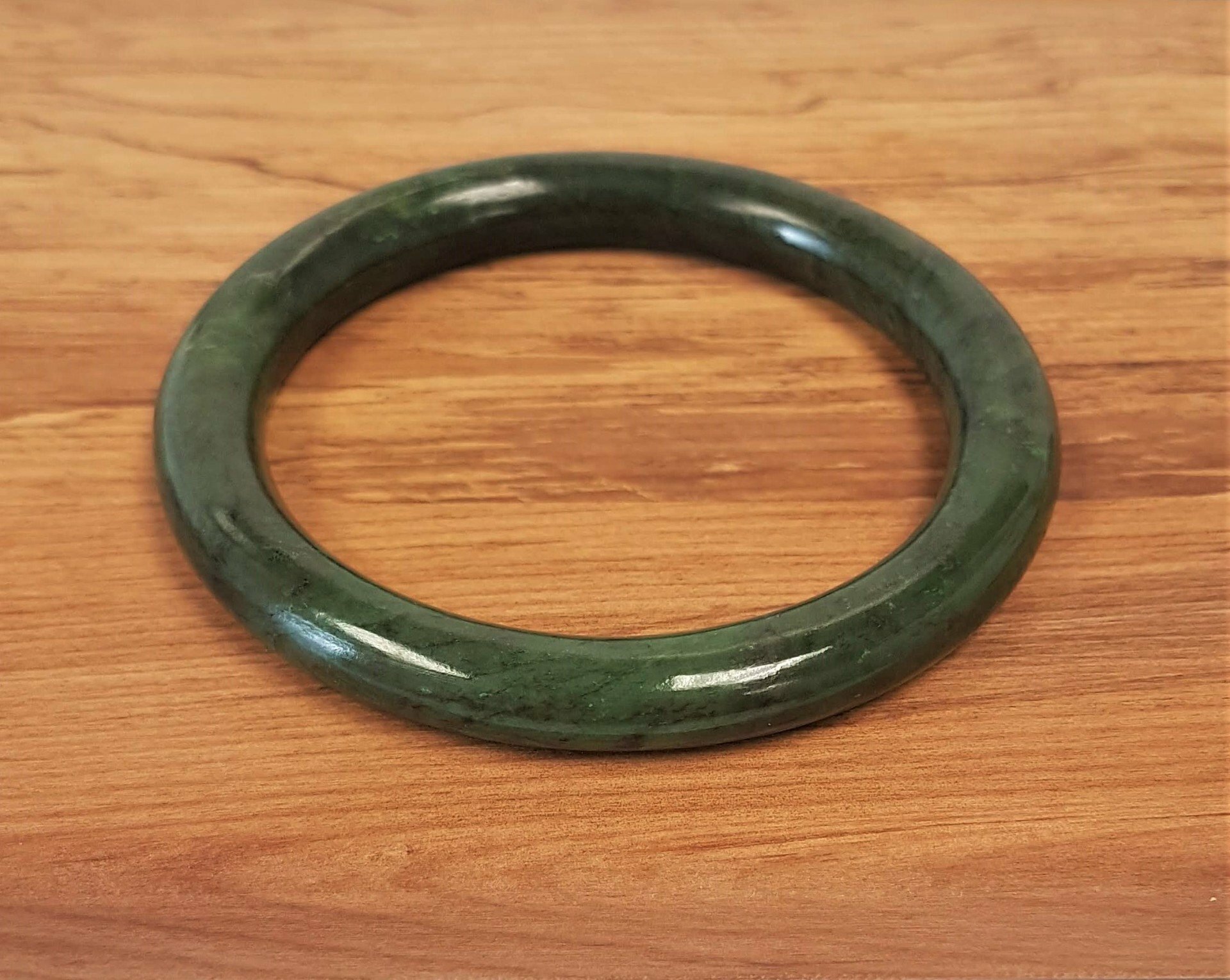 Nephrite Jade Solid Bangle B1