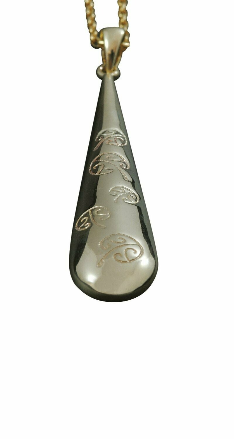 14k Gold Roimata (Drop) with Kowhaiwhai Pendant - P10G
