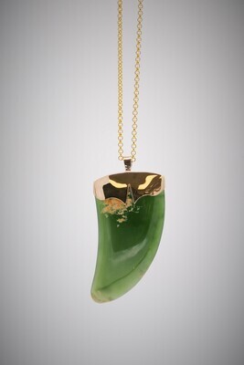 Moko Pounamu Rei Niho (Whales Tooth) NZ Genuine Marsden Flower Greenstone  & 9ct Gold Pendant 04329