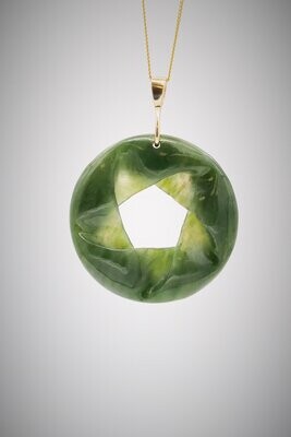Moko Pounamu Southern Cross Genuine NZ Kawakawa Greenstone and 9ct Gold - Te Kainga Bay