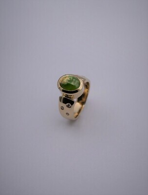 Gilt Jewellery Marsden Flower Pounamu, 9ct Gold and Diamond Ring