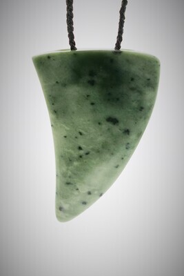 Moko Pounamu  Rei Niho (tooth) NZ Genuine Kokopu Greenstone - Kerepehi