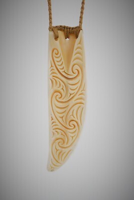 Moko Pounamu Whale Tooth Carving Rei Puta (Eye Tooth)