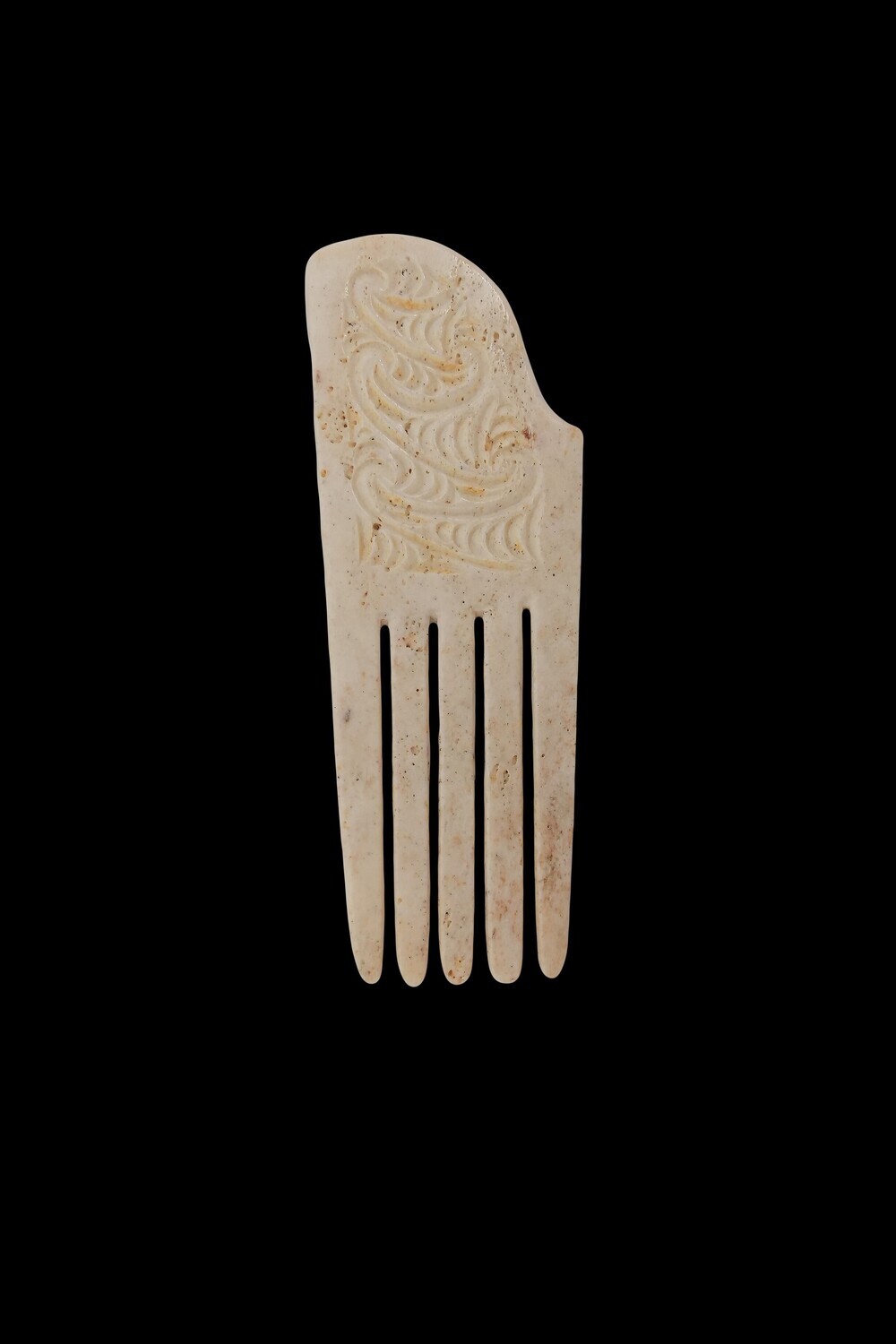 Moko Pounamu Heru Genuine Whale Bone Carving - Parakao