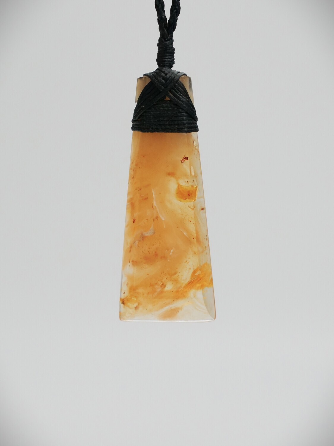 Moko Pounamu, Toki NZ Genuine Kauri Copal Paraite