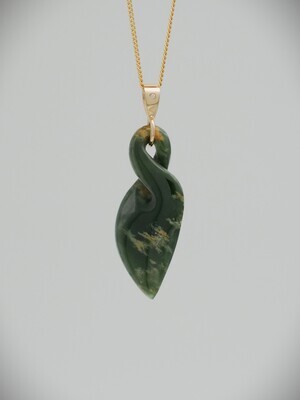 Moko Pounamu Single Pikorua (Twist) NZ Genuine Kawakawa Flower Greenstone, 9ct Gold & Diamond Pendant - Unahi