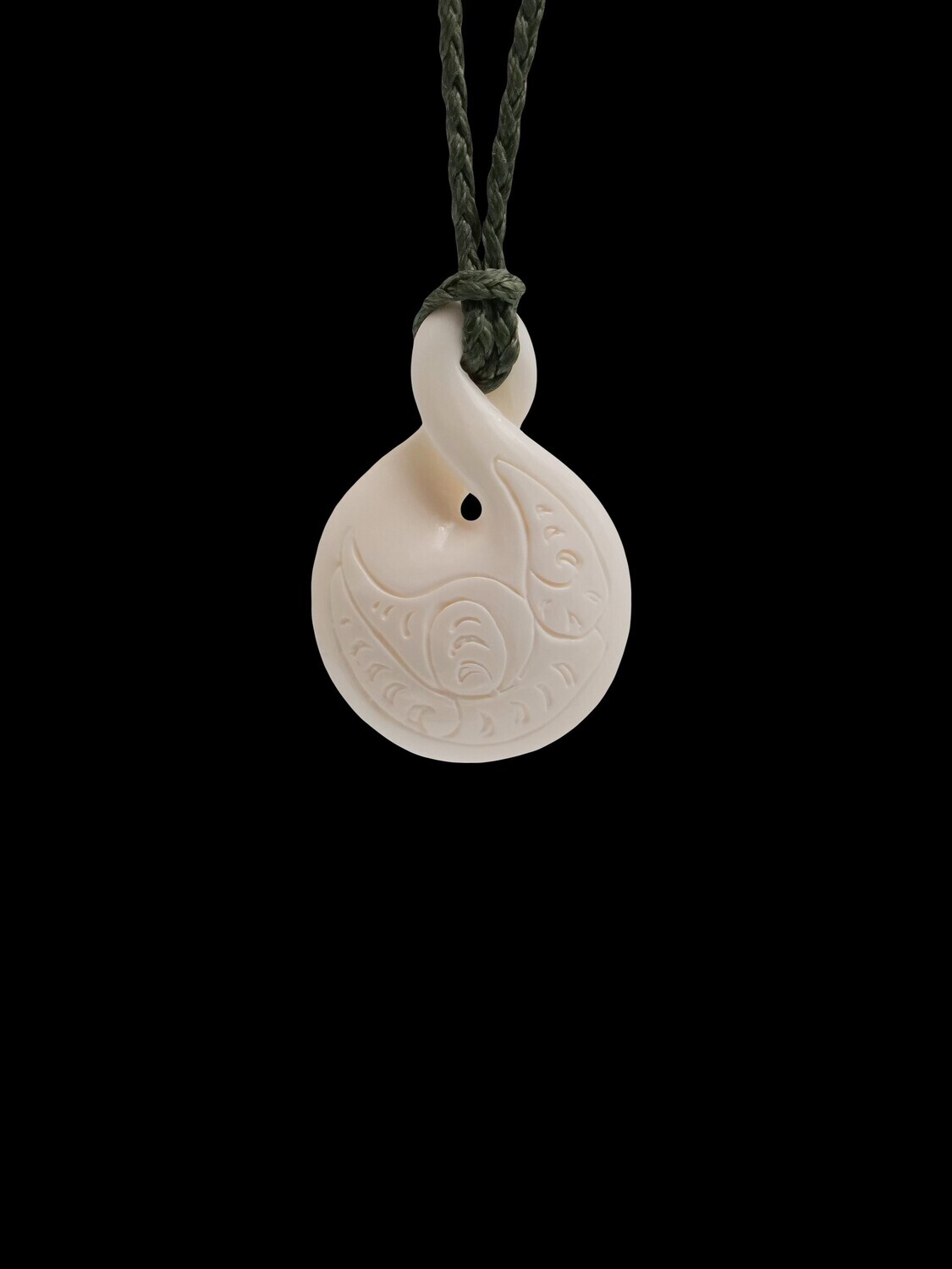 Moko Pounamu Pikorua (Twist) Bone Carving 09720