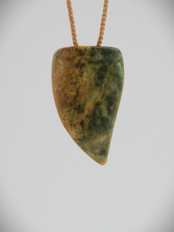 Moko Pounamu Rei Niho NZ Genuine Raukaraka Greenstone - Koutuwai