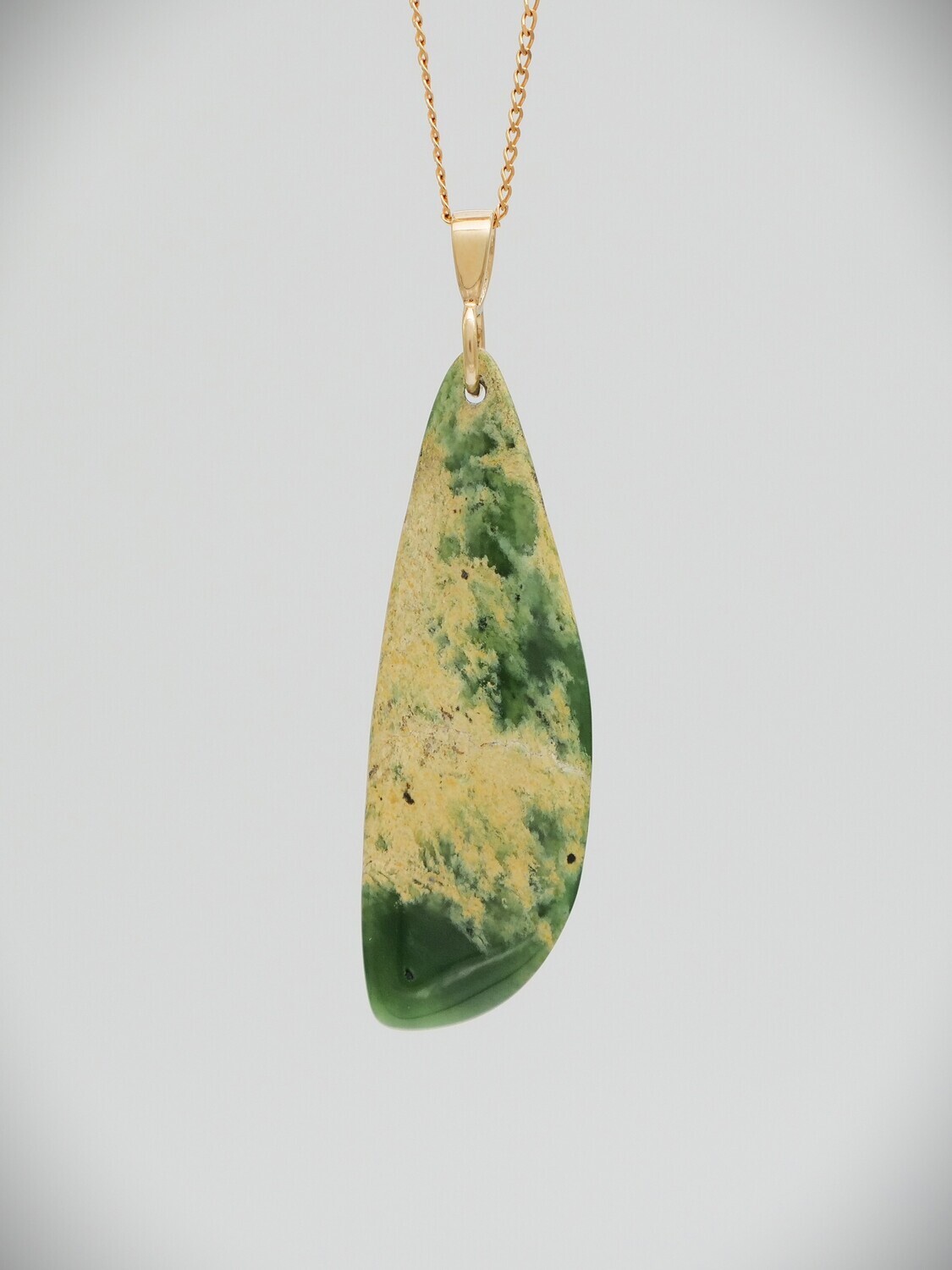 Moko Pounamu Roimata (Teardrop) NZ Genuine Kahurangi Flower Greenstone & 9ct Gold - Manaroa