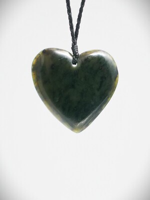 Moko Pounamu Heart NZ Genuine Kawakawa Greenstone - Rapaura
