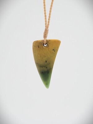 Moko Pounamu  Rei Niho (tooth) NZ Genuine Marsden Flower Greenstone - Paparoa