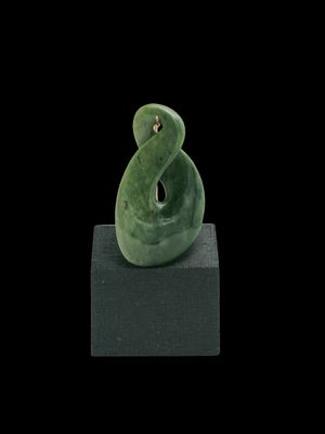 Moko Pounamu Pikorua (Twist) Sculpture NZ Genuine Marsden Flower Greenstone  - Weheka