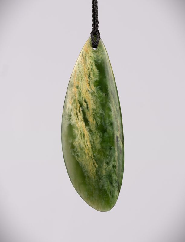 Moko Pounamu Roimata (Teardrop) NZ Genuine Kahurangi Flower Greenstone - Te Oneroa