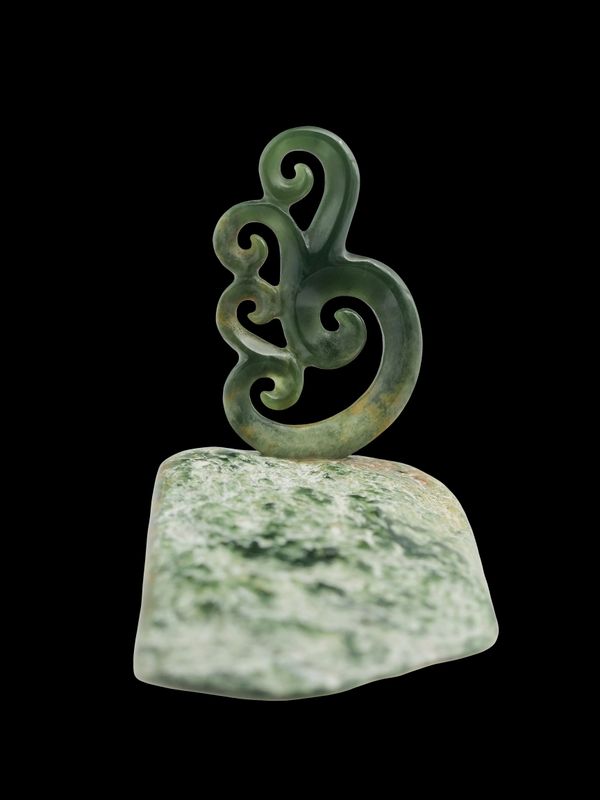 Moko Pounamu Multi Koru Sculpture NZ Genuine Kawakawa Flower Greenstone - Ngarunui