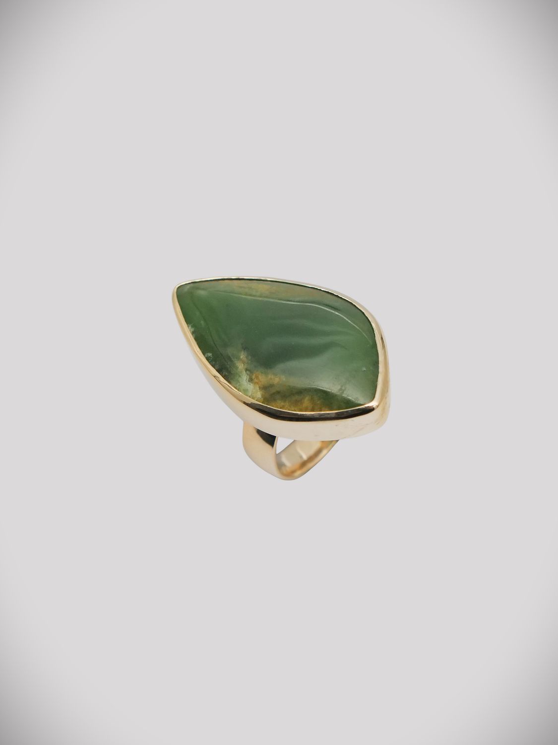 Moko Pounamu Gilt Jewellery Kahurangi Flower Pounamu & 9ct Gold Ring 11230