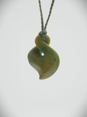 Moko Pounamu Single Pikorua (Twist) NZ Genuine Raukaraka Greenstone - Pukenui