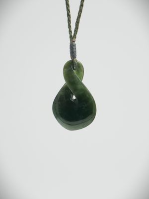 Moko Pounamu Single Pikorua (Twist) NZ Genuine Kawakawa Flower Greenstone - Oreti
