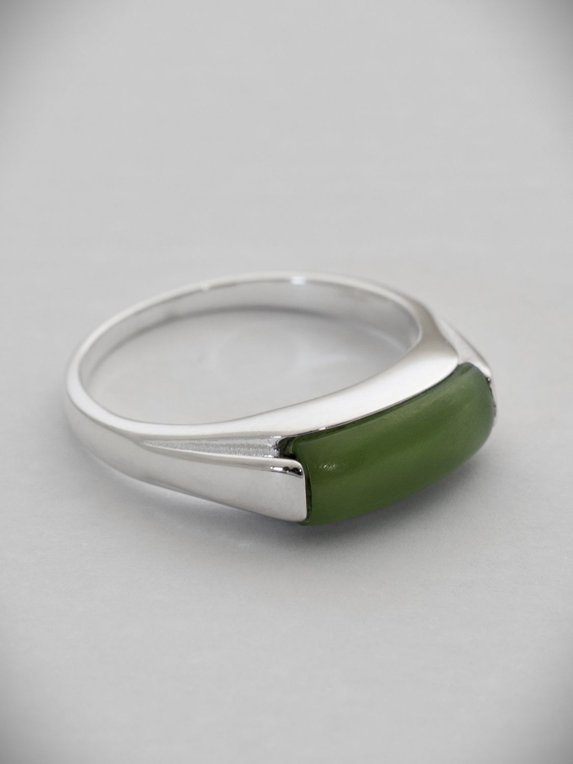 Moko Pounamu Greenstone and Silver End Set Ring - 2660-44