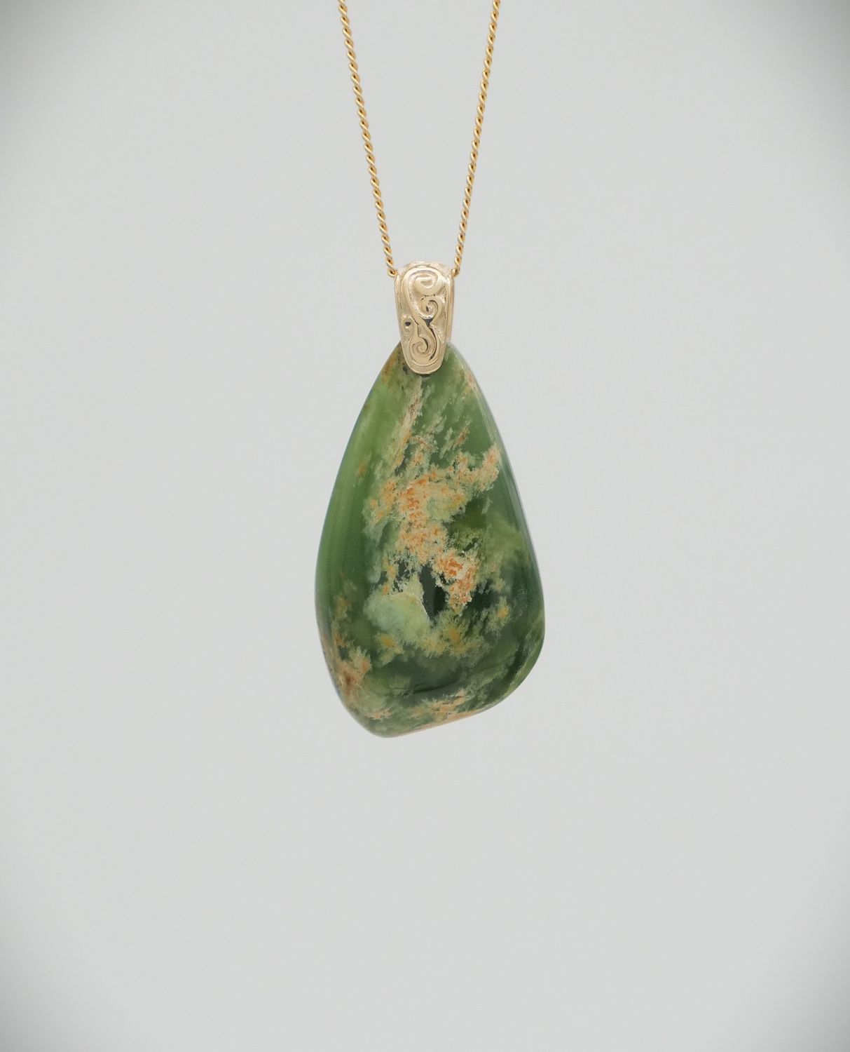 Moko Pounamu Roimata (Teardrop) NZ Genuine Kahurangi Flower Greenstone & 9ct Gold - Tawanui