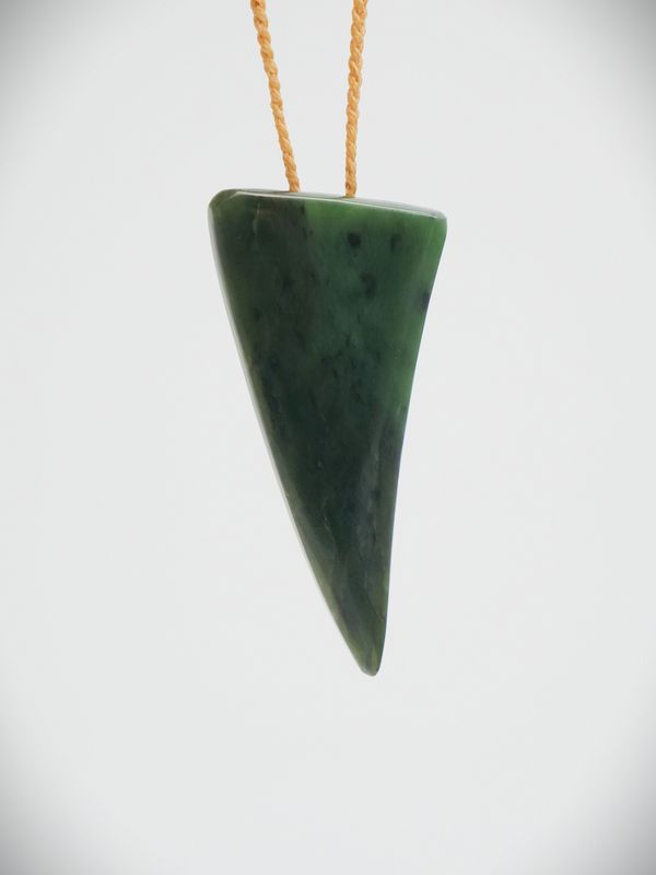 Moko Pounamu Rei Niho NZ Genuine Kawakawa Greenstone - Mataura