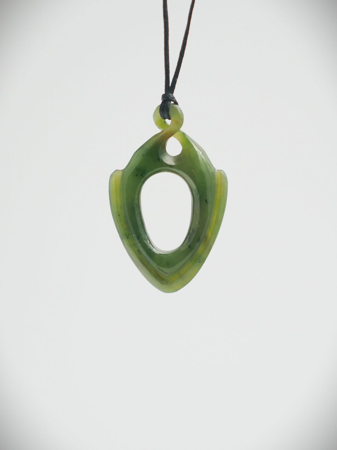 Moko Pounamu Contemporary Single Pikorua (Twist) NZ Genuine Kawakawa Greenstone - Waimumu