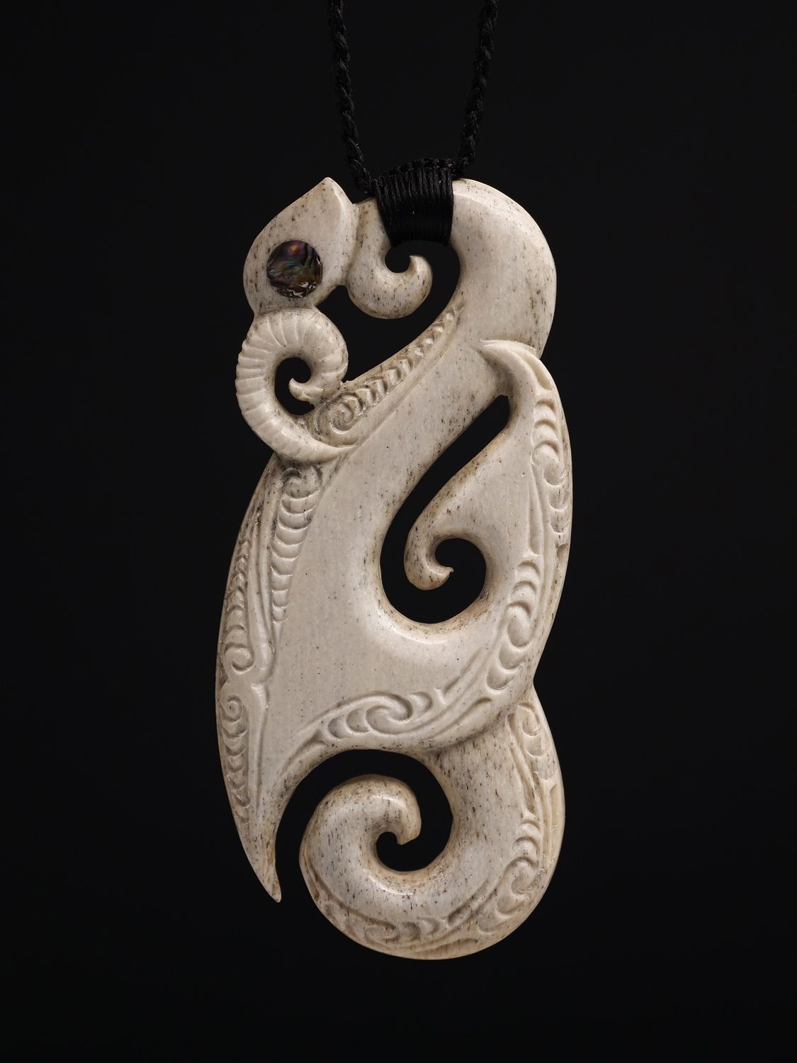 Moko Pounamu,  Manaia Genuine Whale Bone Carving - Warepa