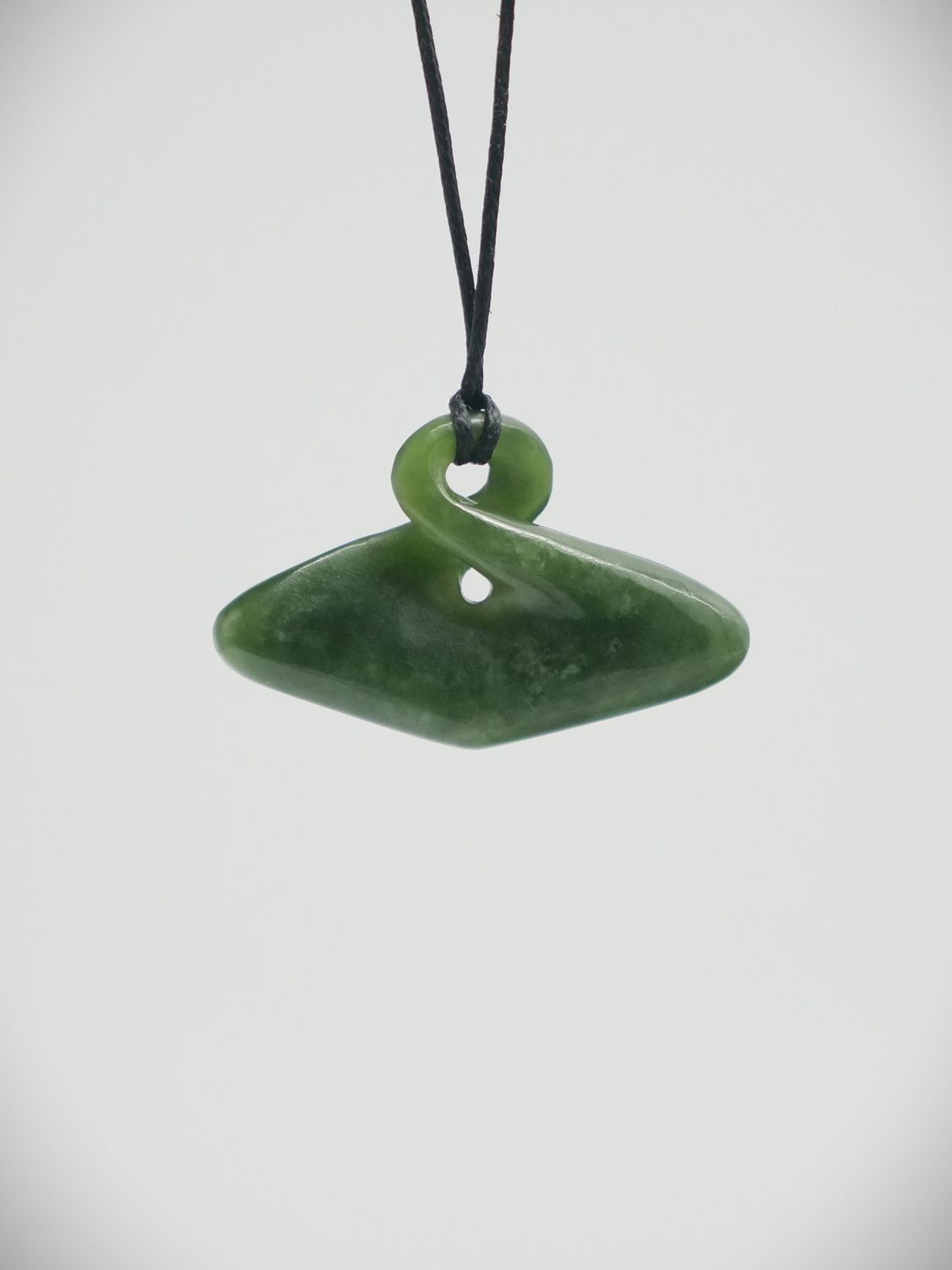 Moko Pounamu Contemporary Single Pikorua (Twist) NZ Genuine Kawakawa Greenstone - Oturehua
