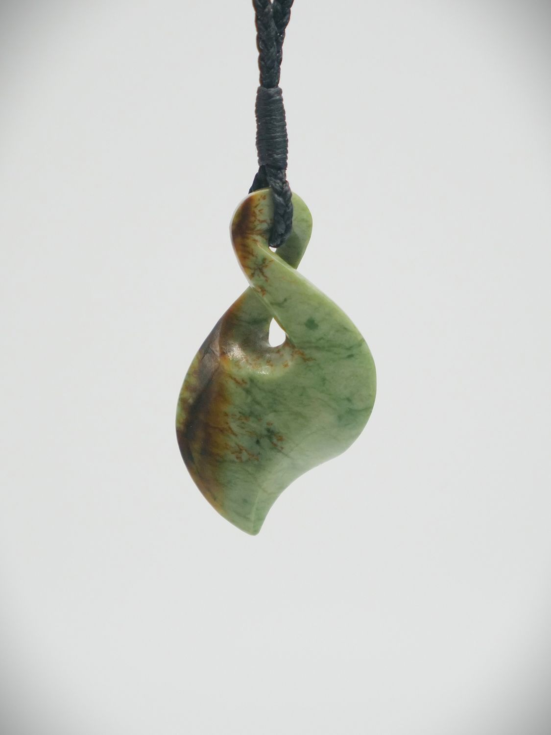 Single Pikorua Twist Greenstone Pendant Moko Pounamu NZ