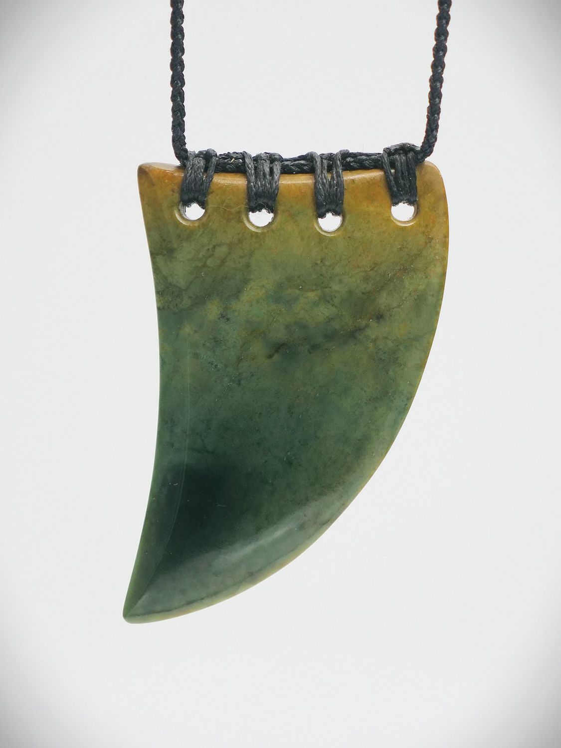 Moko Pounamu Rei Niho NZ Genuine Raukaraka Greenstone - Paerau