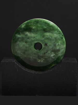 Moko Pounamu Porohita (Disc) Sculpture NZ Genuine Kawakawa Flower Greenstone  -  Te Waimokihi
