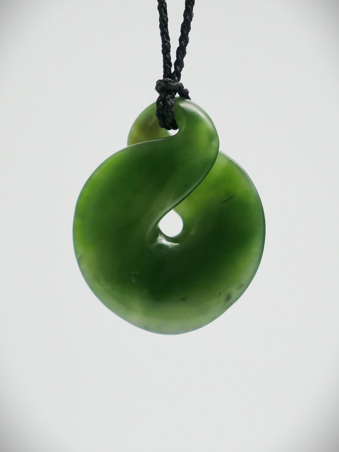 Moko Pounamu Contemporary Pikorua NZ Genuine Kahurangi Flower Greenstone - Otamahua