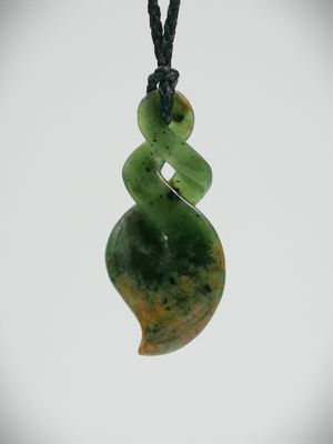 Moko Pounamu Pikorua NZ Genuine Kahurangi Flower Greenstone - Mangati