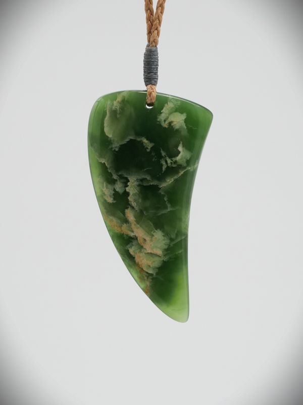 Moko Pounamu Rei Niho NZ Genuine Kahurangi Flower Pounamu - Kereone