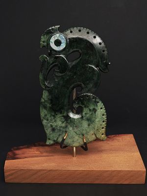 Moko Pounamu Manaia Sculpture NZ Genuine Kawakawa Flower Greenstone - Rakahuri