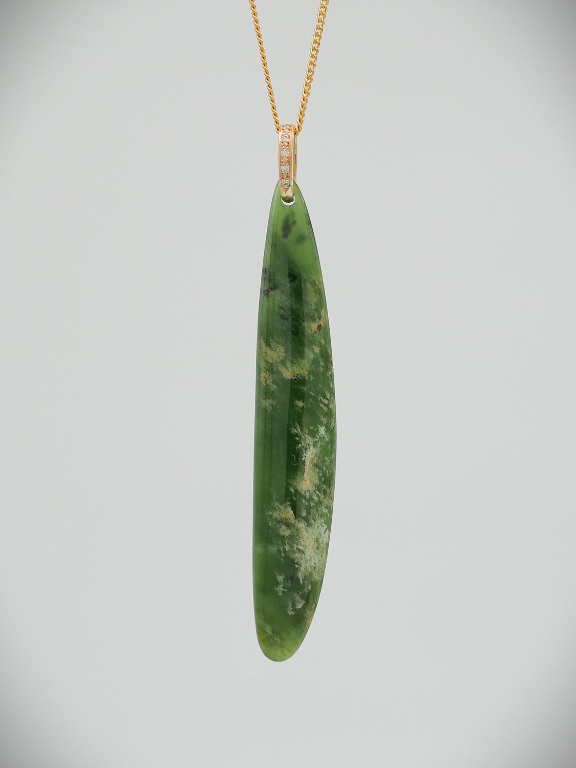 Moko Pounamu Roimata (Teardrop) NZ Genuine Kahurangi Flower Greenstone, 9ct Gold & Diamond Pendant - Moana