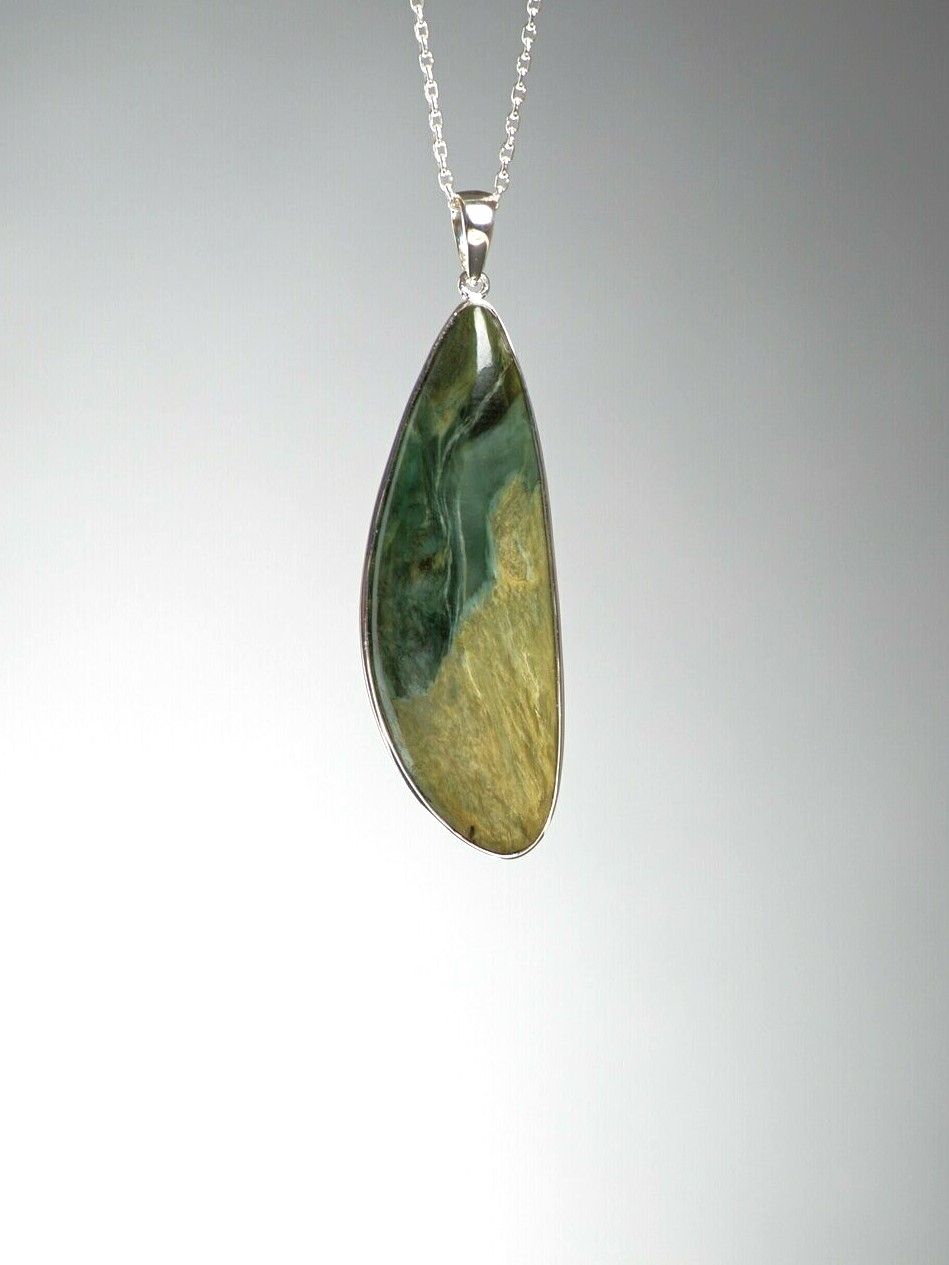 Moko Pounamu Inanga Flower Greenstone and Sterling Silver Pendant