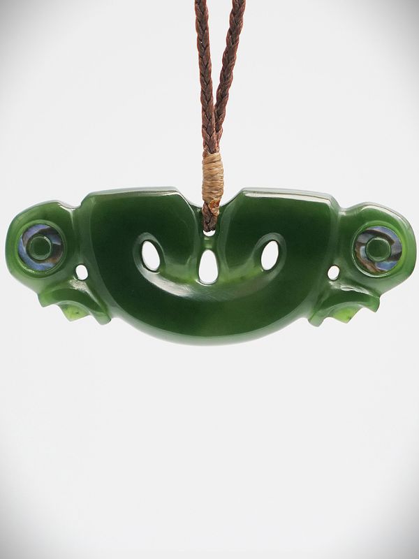 Moko Pounamu Peka Peka Manaia NZ Genuine Kawakawa Greenstone - Hakatere