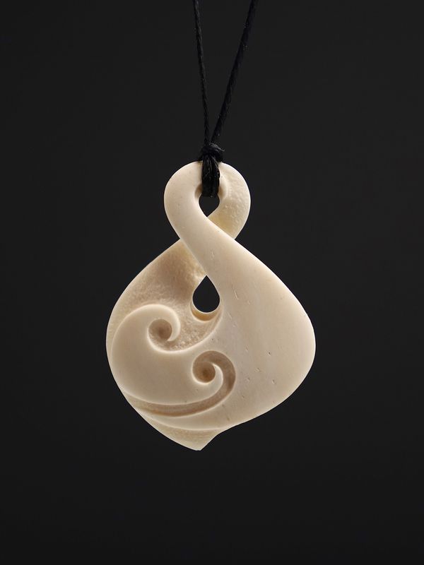 Moko Pounamu Pikorua (Twist) Bone Carving - Inangahua