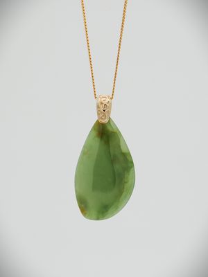 Moko Pounamu Roimata (Teardrop) NZ Genuine Kahurangi Flower Greenstone & 9ct Gold - Wakamarina