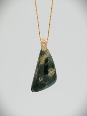 Moko Pounamu Roimata (Teardrop) NZ Genuine Marsden Flower Greenstone & 9ct Gold - Koromiko