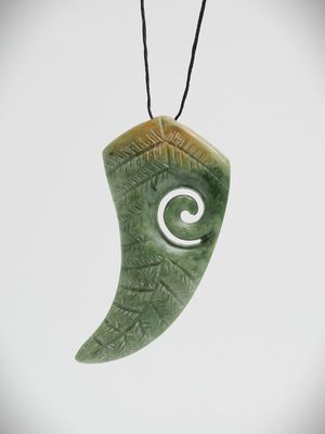 Moko Pounamu Fern Leaf NZ Genuine Auhunga Flower Greenstone - Ohauparuparu